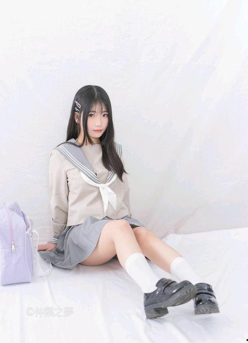 日日本学妹图片,青春洋溢，时尚风采