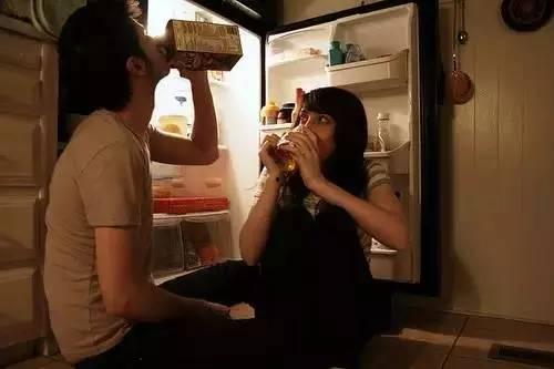 男人靠女人视频,揭秘性别角色与情感依赖的微妙关系