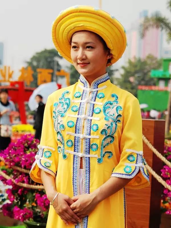 云南少数民族服装图片,多彩风情，传承千年