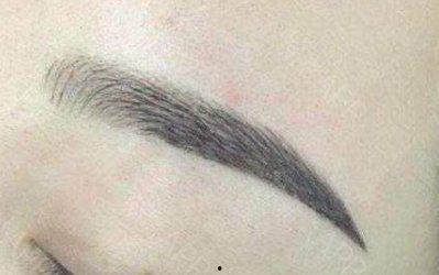 纹眉后正常掉痂图片,纹眉术后正常掉痂过程图解