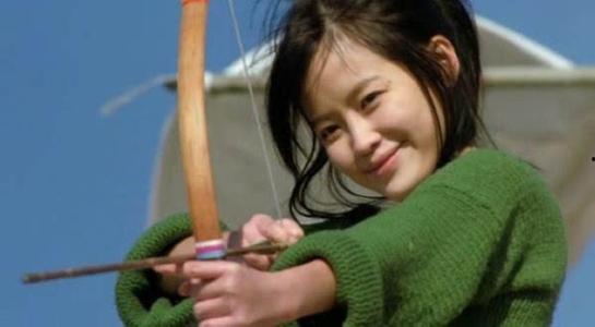 韩国电影《弓》,暗夜猎手的复仇之箭