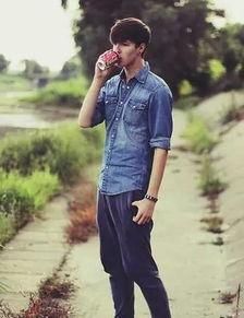 欧美视频男男,欧美视频中的男性魅力与友谊探索