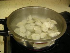 包饺子视频教程,轻松学会美味饺子制作技巧